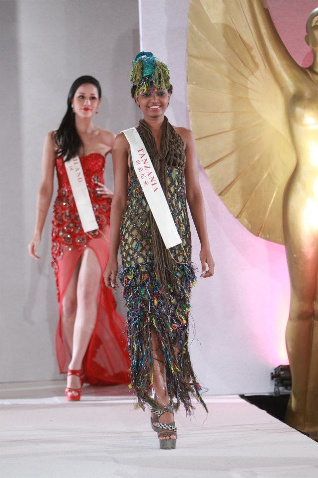 Miss World 2011 Top Model 14.jpg